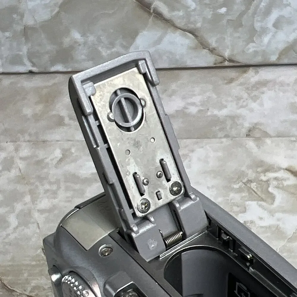 Olympus Camedia D-545 Zoom Digital Camera 4.0 MP Tested Working